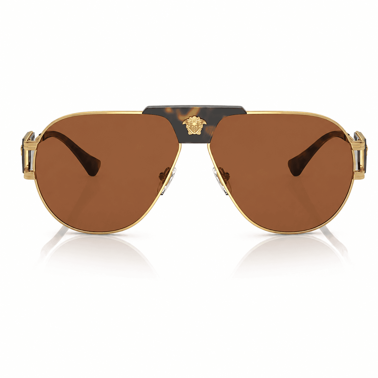 Versace VE2252 147073 vista frontal Versace VE2252 147073 vista frontal con montura dorada y lentes marrón oscuro