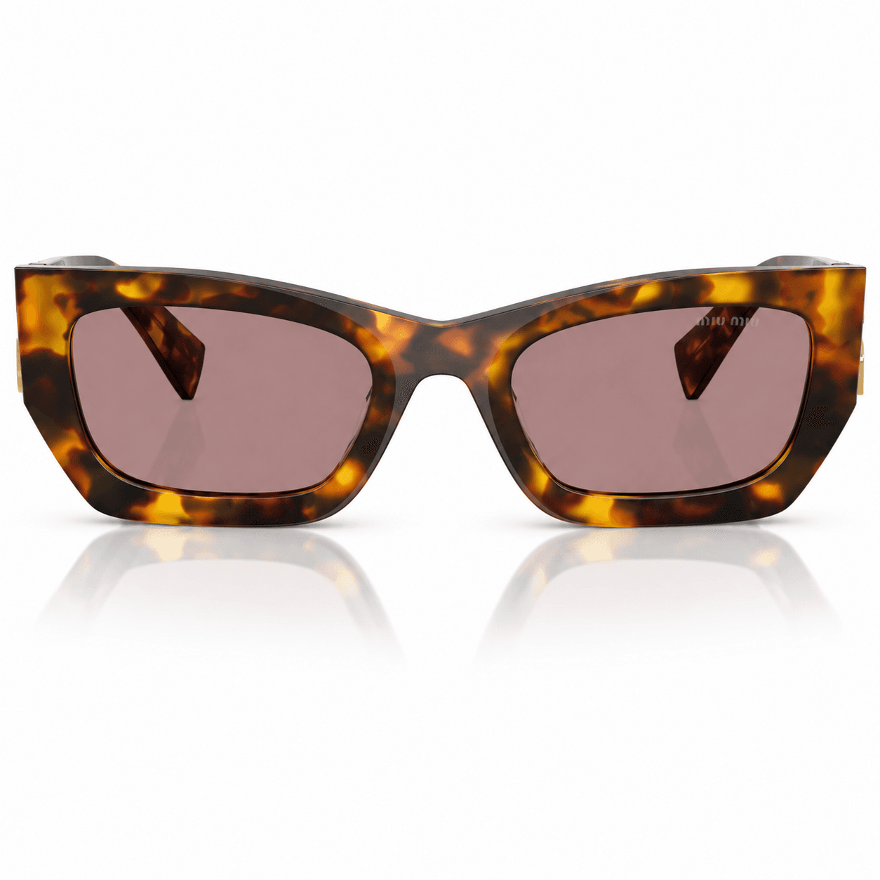 Lentes de sol Miu Miu carey vista frontal Lentes de sol Miu Miu MU09WS 14L20I en vista frontal, con montura carey, cristales rosados y diseño rectangular sobre fondo blanco.
