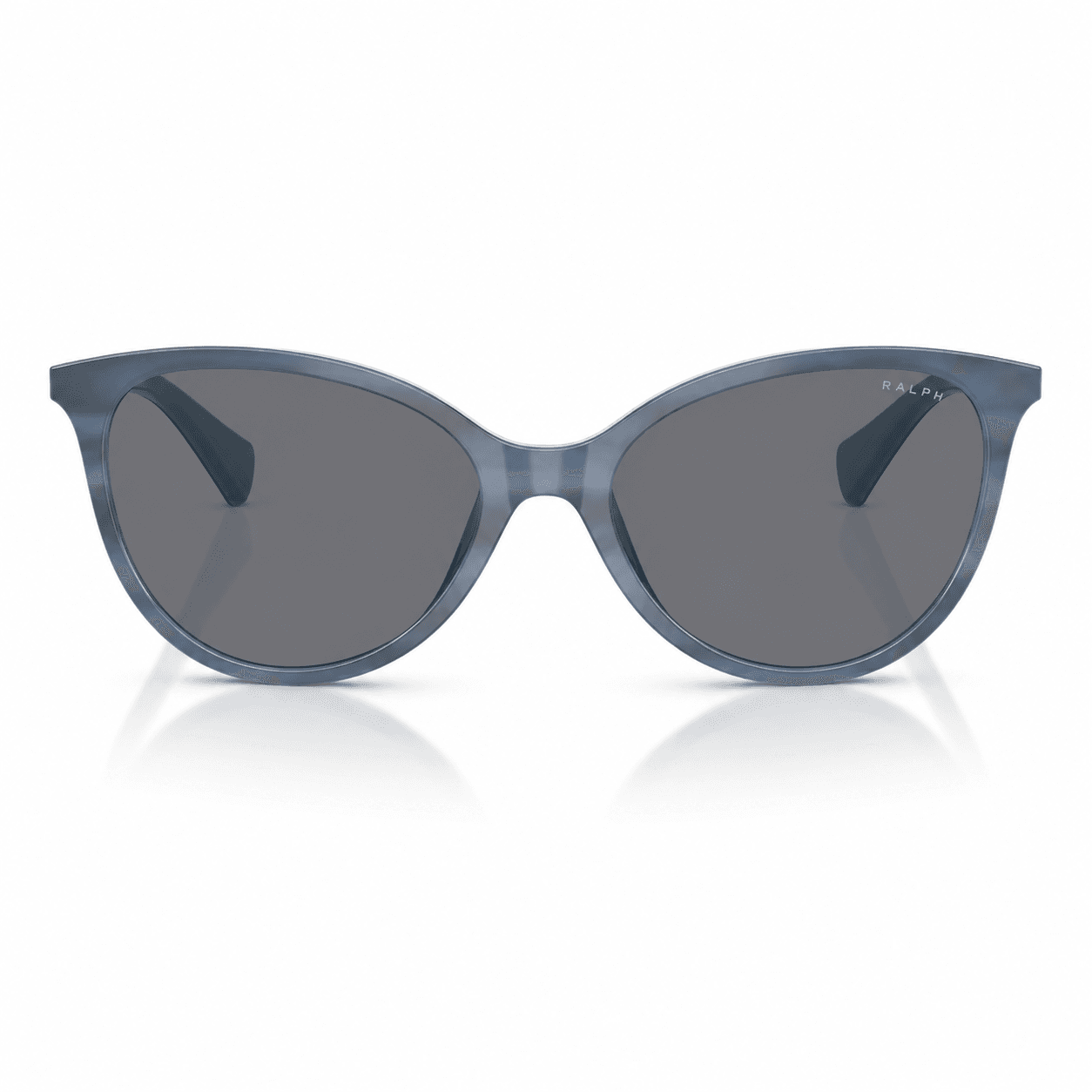 Lentes de sol Ralph azules estilo cat eye vista frontal Lentes de sol Ralph RA5339U 629287 azules en vista frontal, con montura translúcida estilo cat eye y cristales grises sobre fondo blanco.