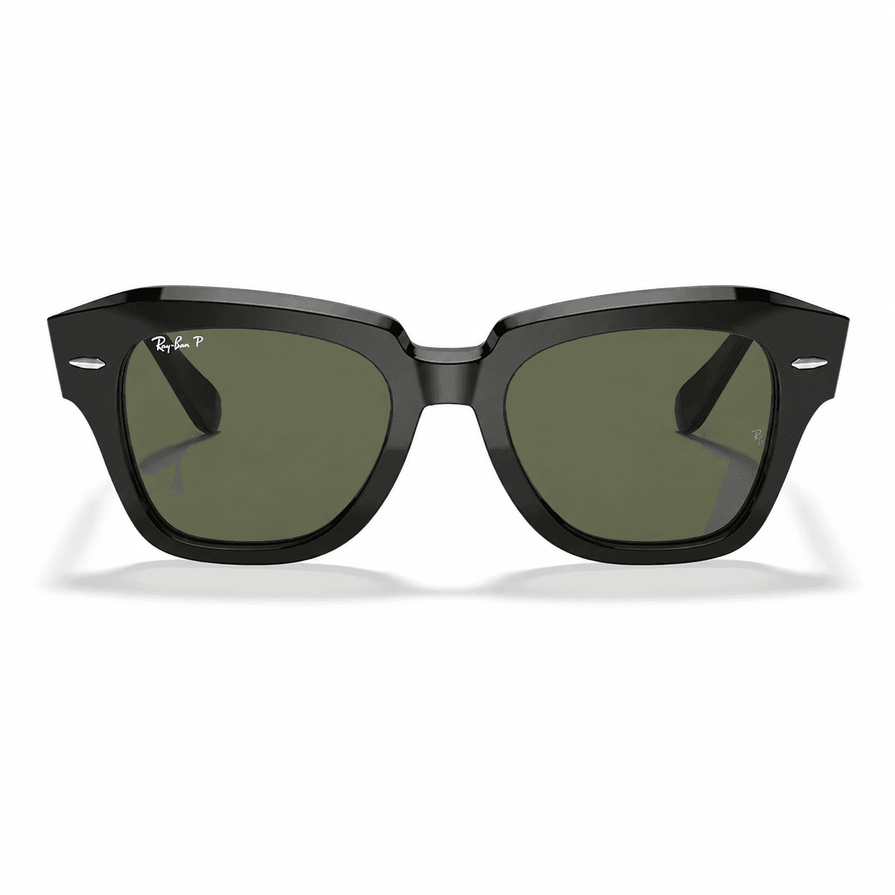 Lentes de sol Ray-Ban RB2186 901/58 vista frontal Ray-Ban RB2186 901/58 con montura negra y lentes verde polarizado, vista frontal sobre fondo blanco.