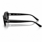 Ray-Ban RB2221 901/M3 con varillas de 145 mm, montura negra y lentes gris polarizado, vista lateral sobre fondo blanco.