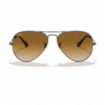 Lentes de sol Ray-Ban RB3025 004/51 con montura pulido gris plomo y cristales marrón claro degradado, vista frontal sobre fondo blanco.