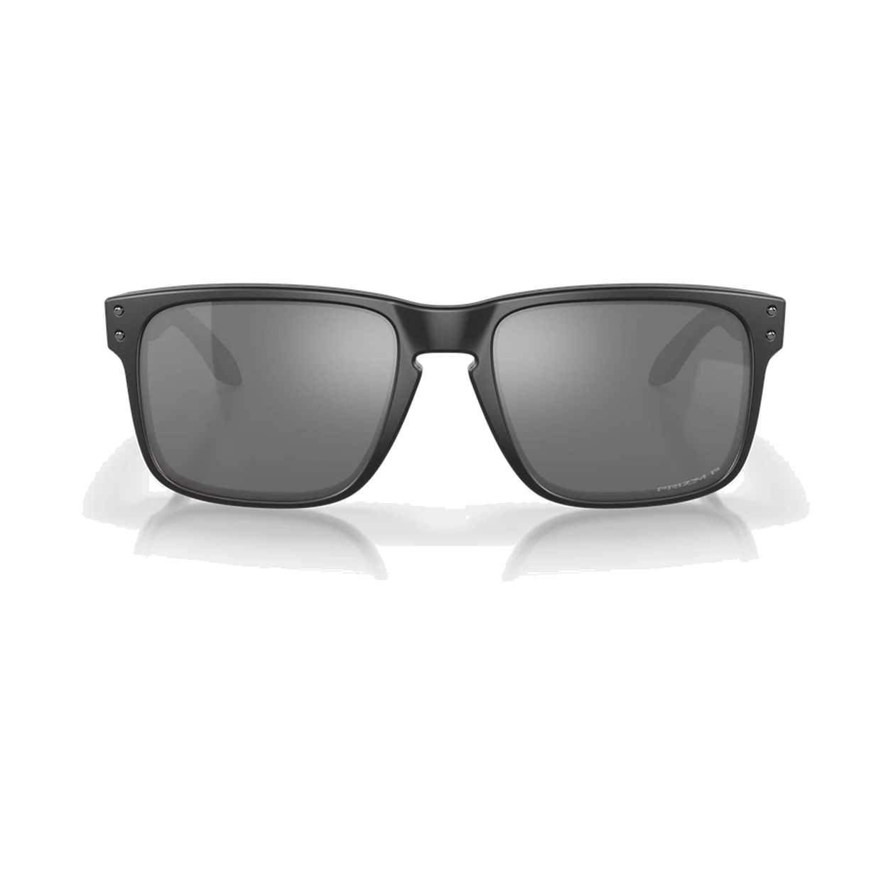 Lentes de sol Oakley Holbrook OO9102-D655 vista frontal Oakley Holbrook OO9102-D655 con montura negro mate y lentes Prizm Black Polarized, vista frontal sobre fondo blanco.