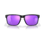 Oakley Holbrook OO9102-K655 con montura negro mate y lentes Prizm Violet, vista frontal sobre fondo blanco.