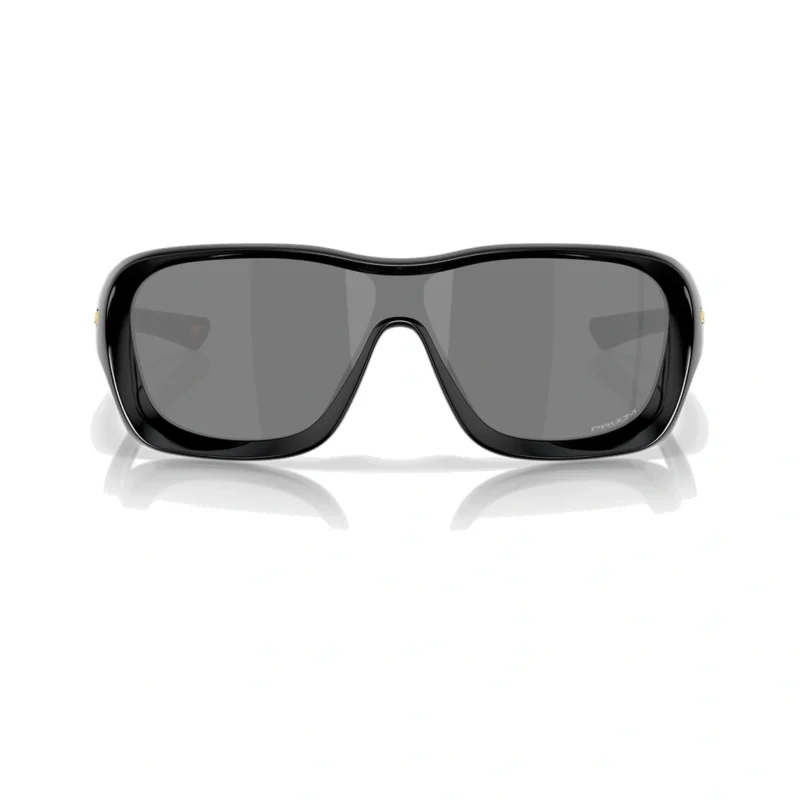 Oakley De La Salle OO9493-0130 con montura negro brillante y lentes Prizm Black, vista frontal sobre fondo blanco.