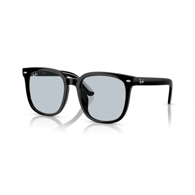 Ray-Ban RB4401D 601/72 vista diagonal sobre fondo blanco.