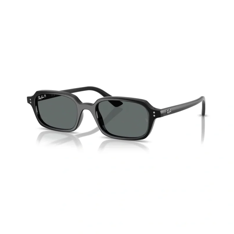 Ray-Ban RB4455 6677/81 vista diagonal sobre fondo blanco.
